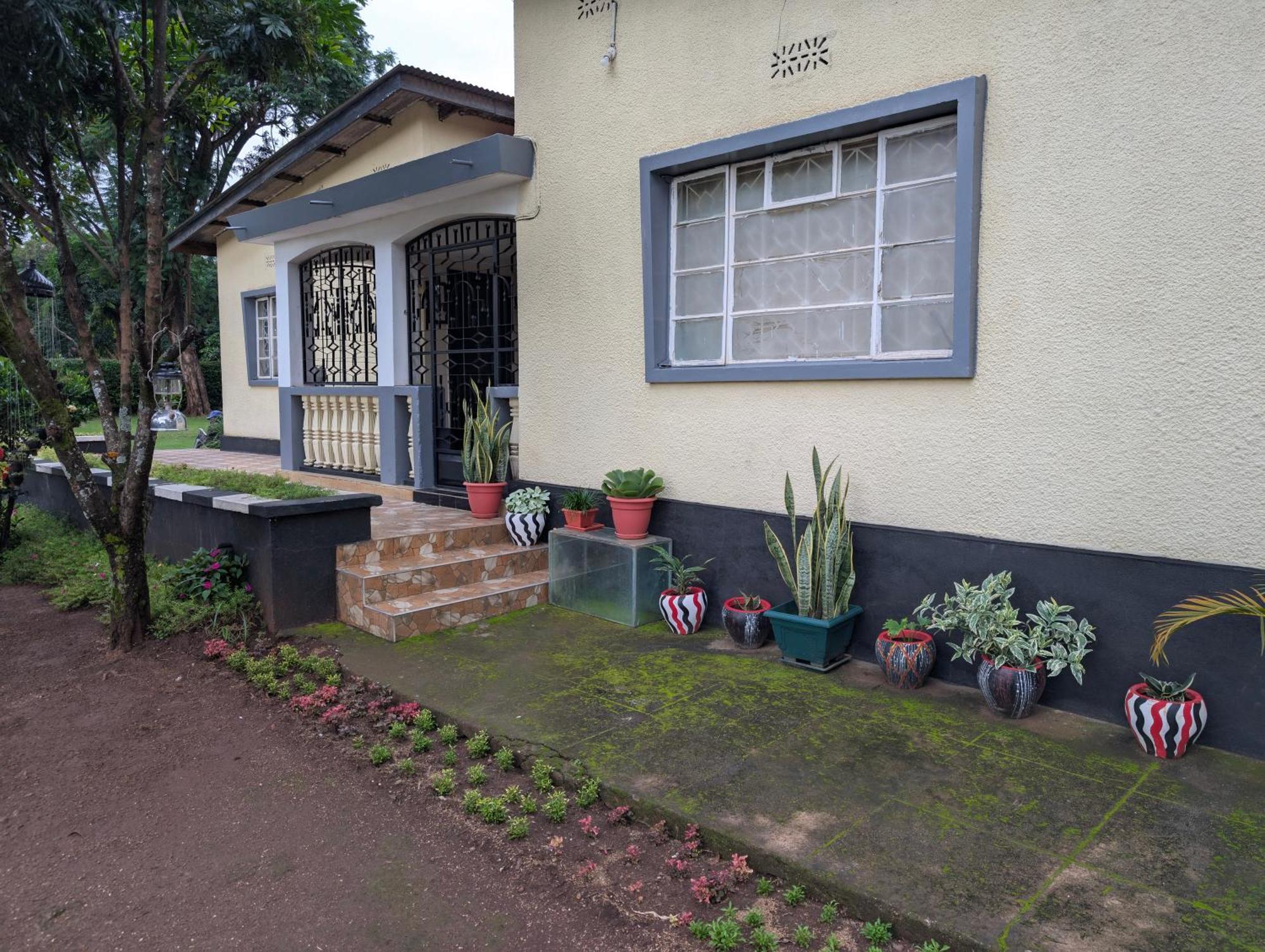 Dans Place Moshi Exterior photo